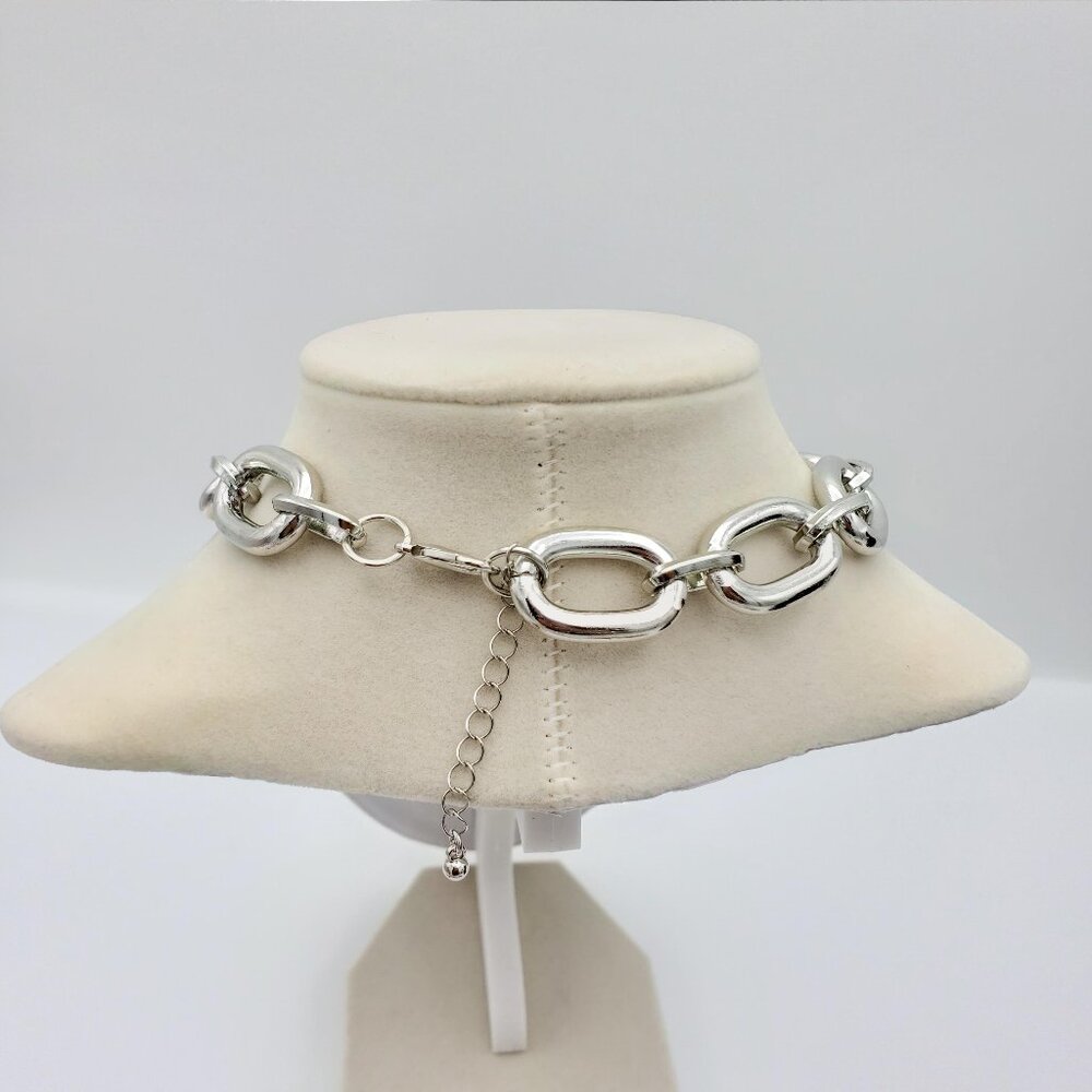 Authentic Louis Vuitton Padlock w/Unbranded Stainless Steel Plated Silver Chain - Picture 4 of 7